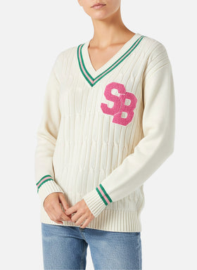 Woman v-neck braided sweater with patch