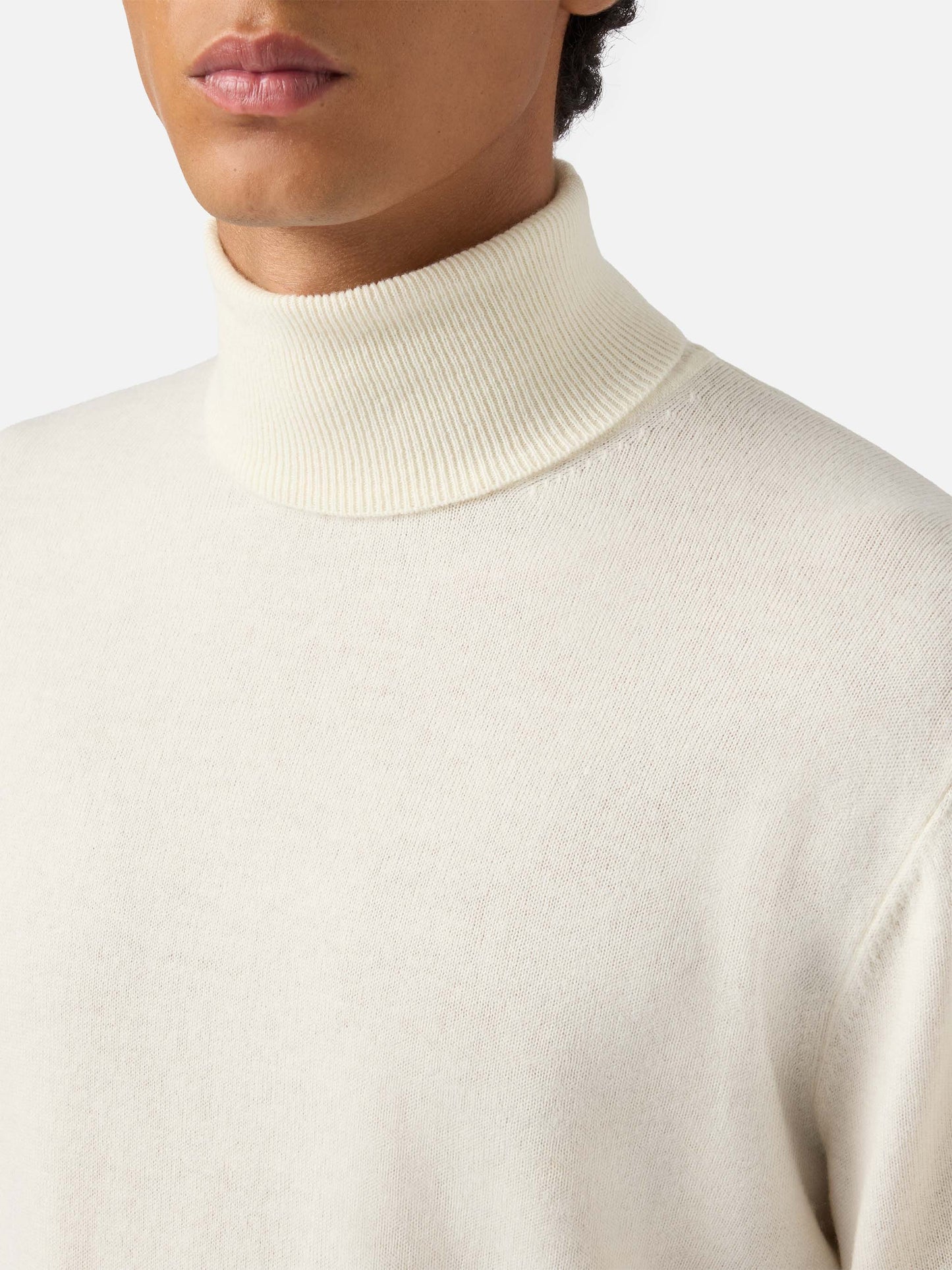 Dolcevita Bond in lana merino e cashmere bianco
