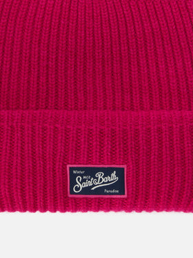 Berry W ribbed cashmere-blend beanie in fuchsia