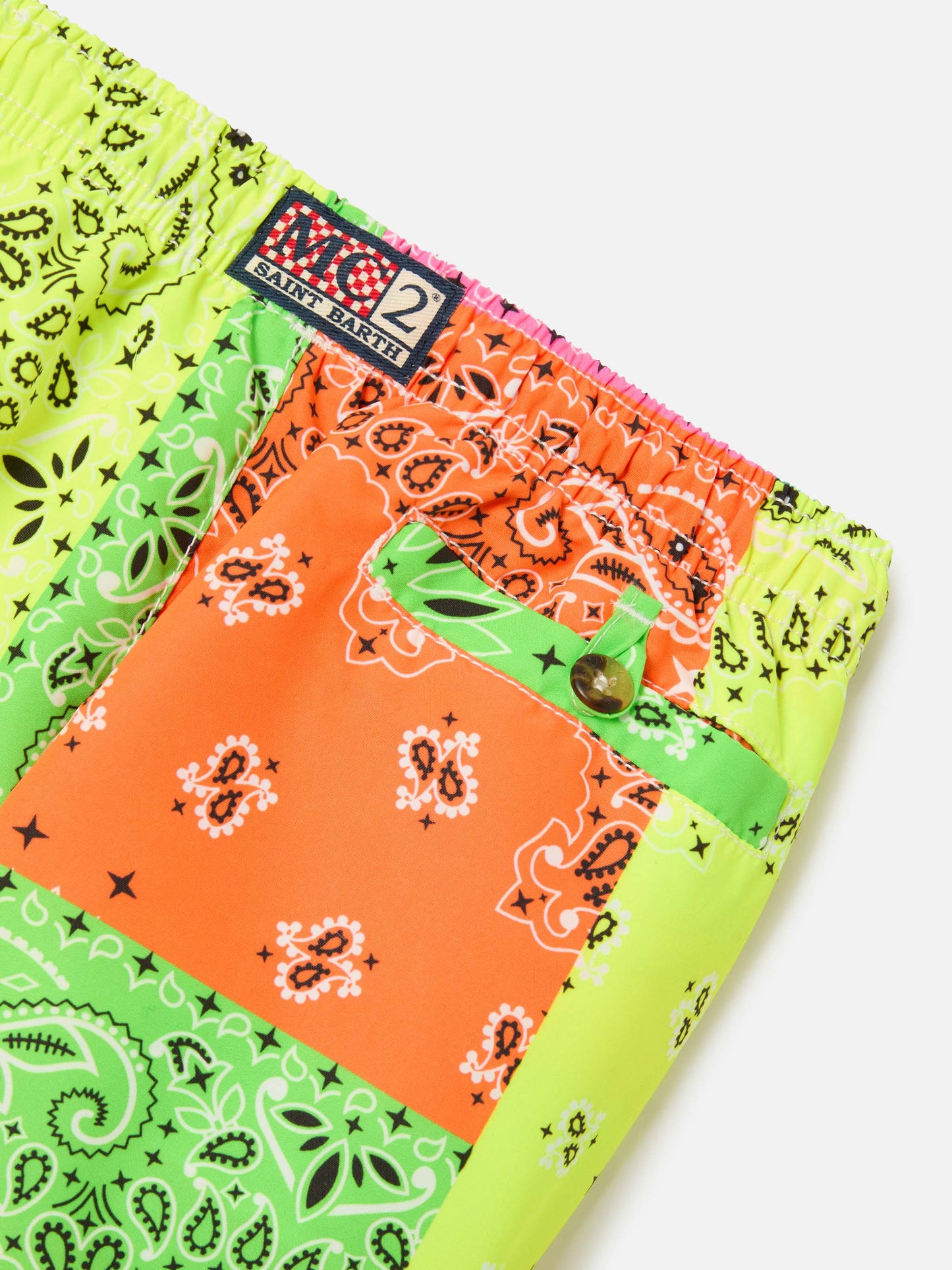 Badeshorts für Jungen mit mehrfarbigem Fluo-Bandana-Print