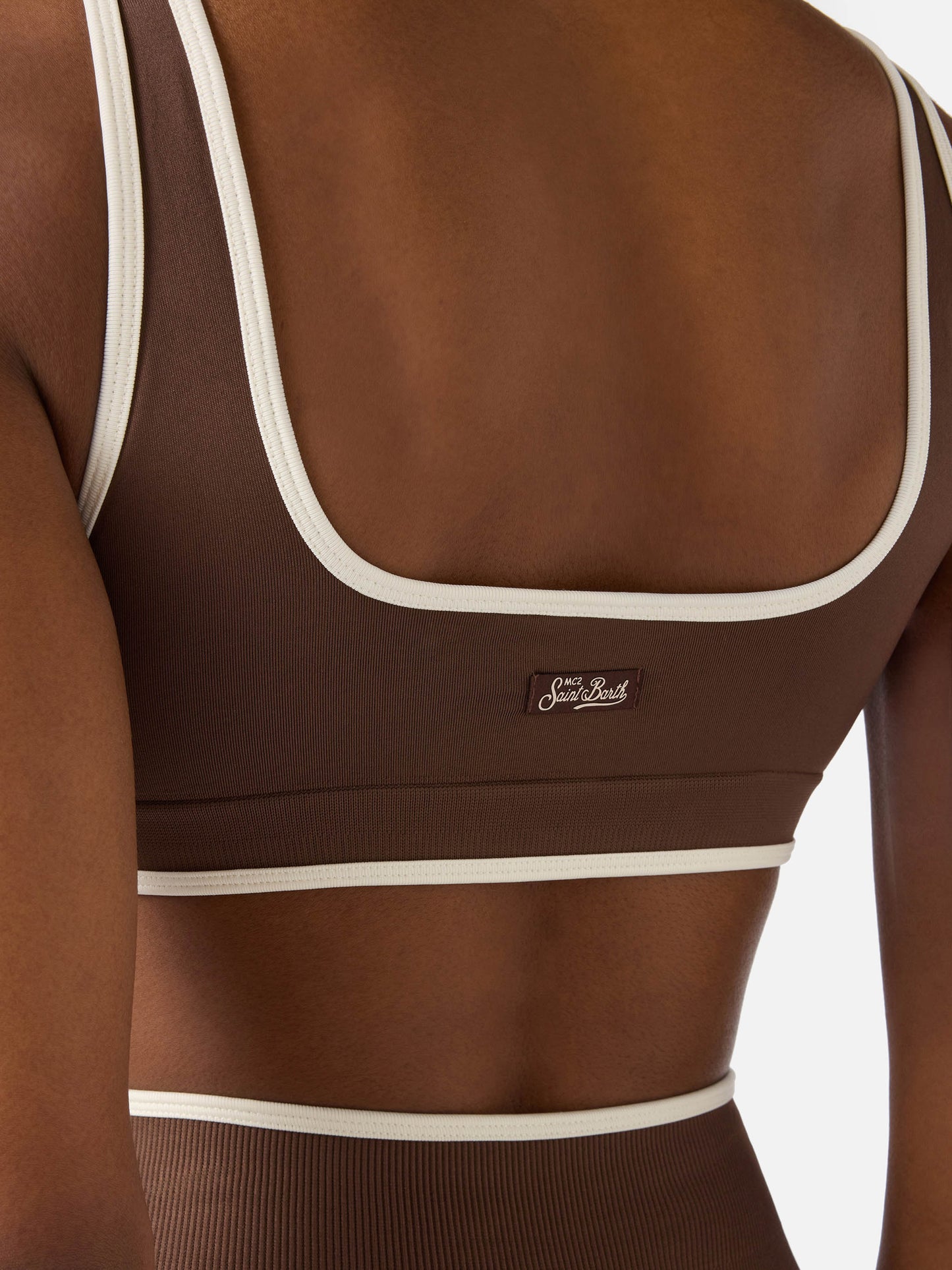 Brassière de sport Fify en tissu technique marron avec finitions contrastées