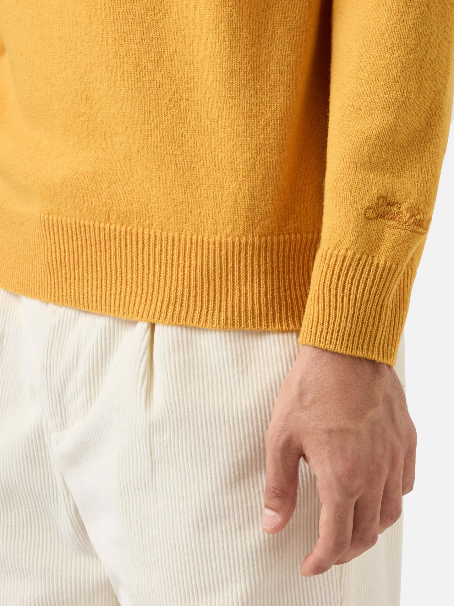 Regent 100% lambswool sweater in ochre yellow