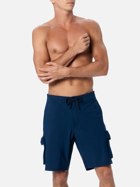 Marineblaue Bermudashorts aus technischem Stoff Deck