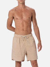 Mittellange Herren-Badeshorts aus beigem Leinen Gustavia