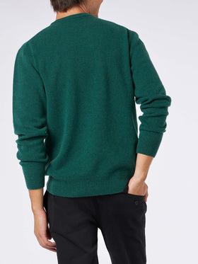 Grüner Herrenpullover mit Rundhalsausschnitt und St. Barth-Stickerei