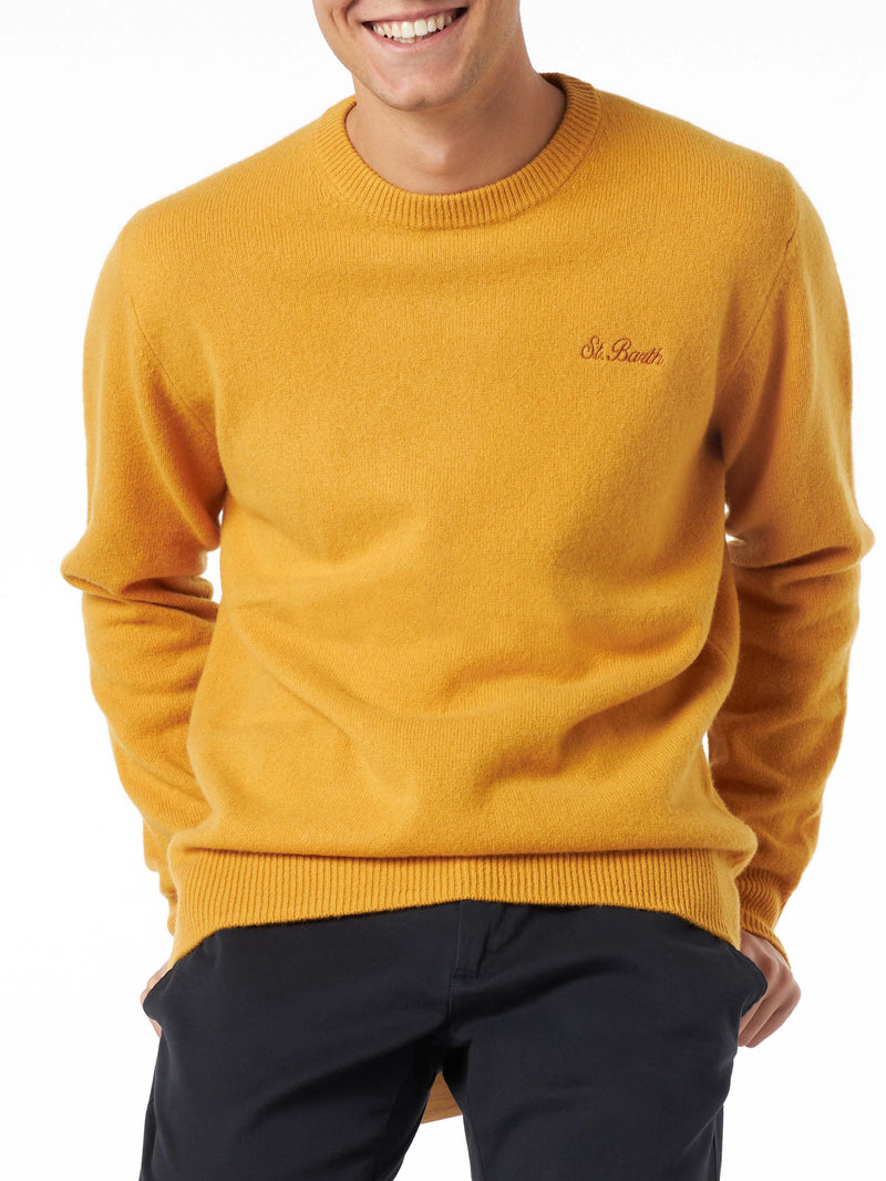 Man crewneck ochre yellow sweater with St. Barth embroidery