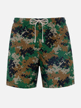 Man lightweight fabric swim-shorts Lighting with camouflage print