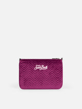 Pouch a tracolla Parisienne sherpa in velluto trapuntato fucsia