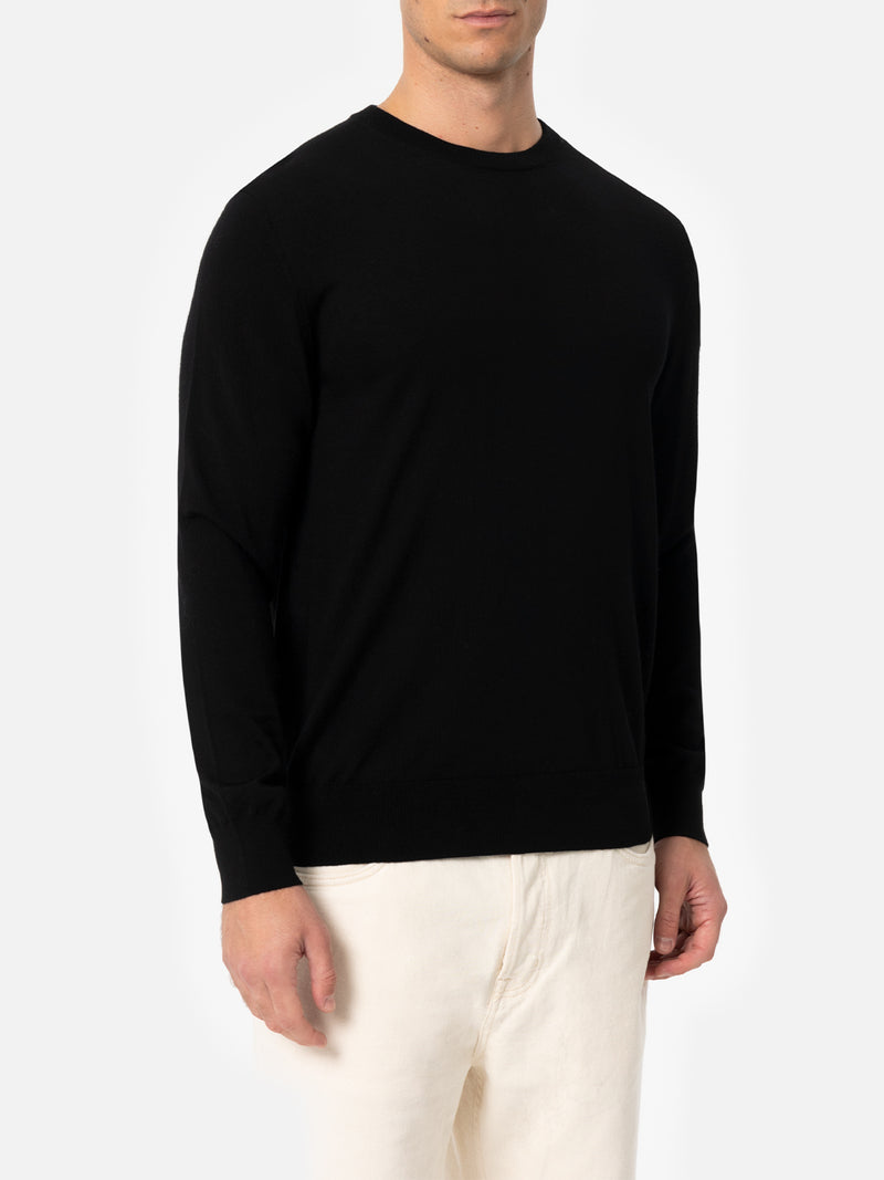 Schwarzer Pullover aus Merinowolle von Man Regent