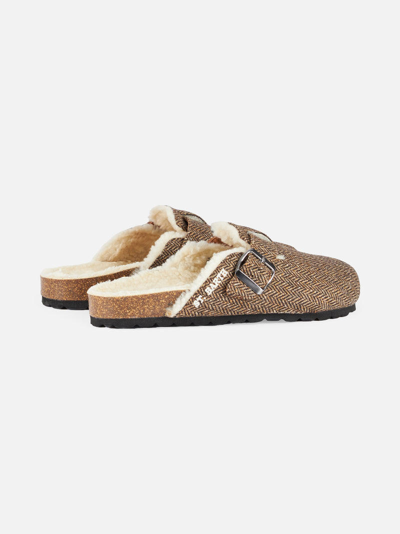 Woman sandal furry clogs with herringbone print