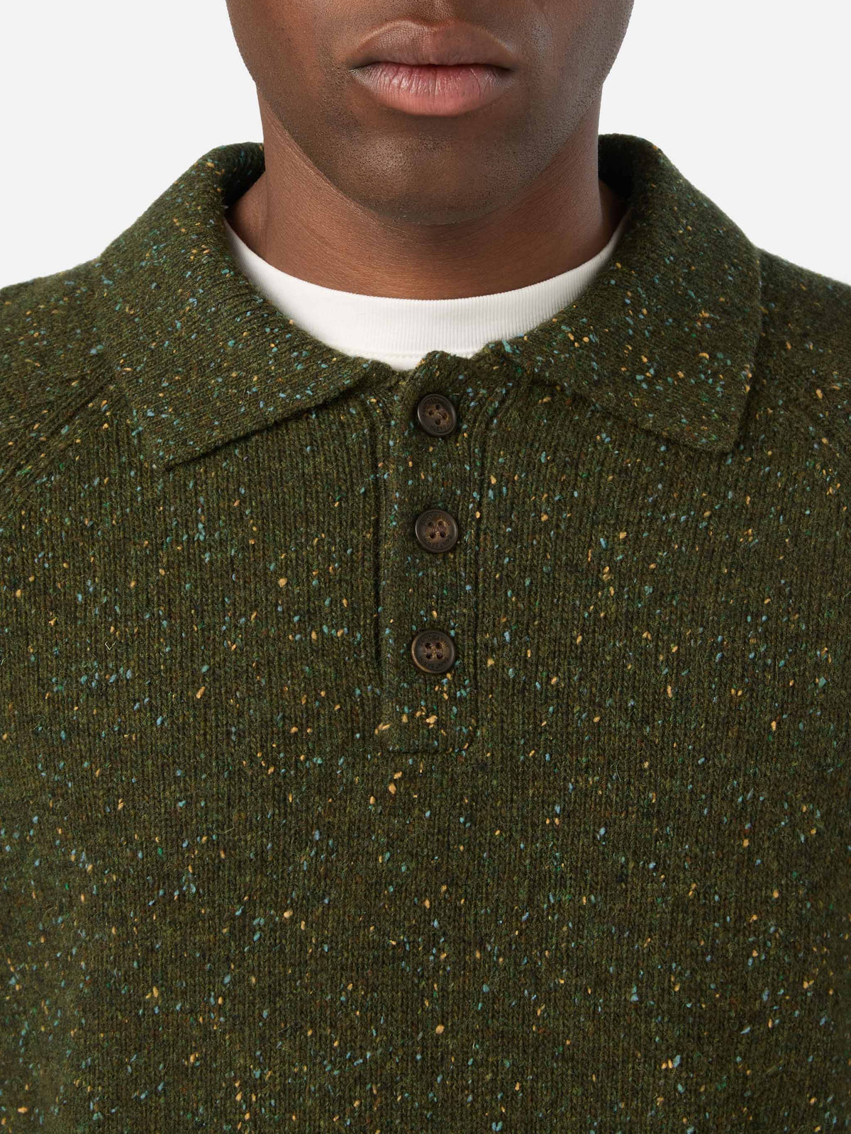 Olivgrünes Alfie Strick-Poloshirt aus Donegal-Wollmischung 