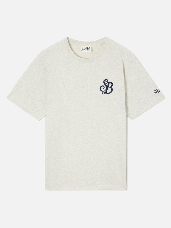 Camiseta gris de algodón orgánico Arnott con bordado del monograma SB Legacy 