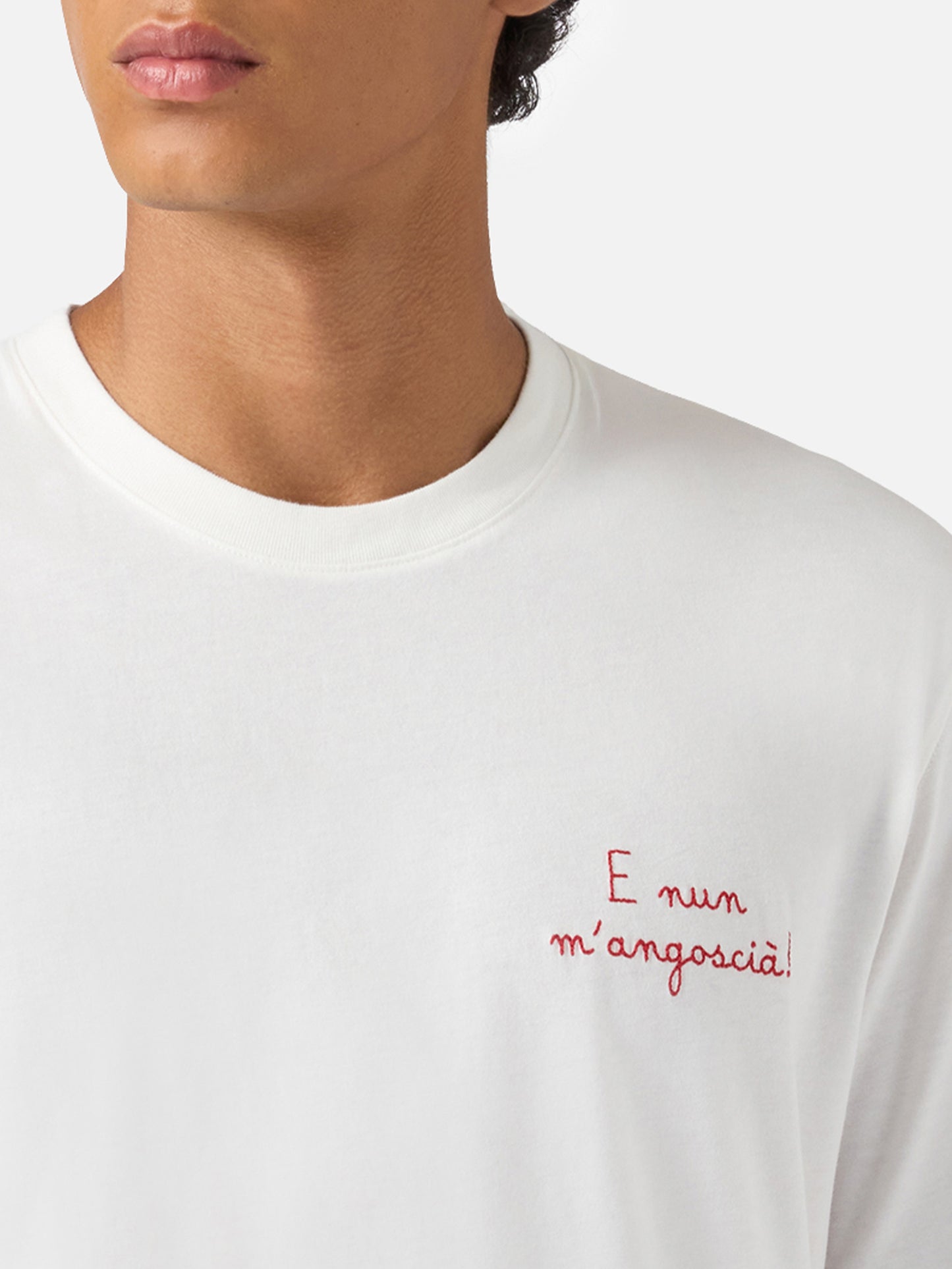 T-shirt Arnott Warm in cotone invernale bianco con ricamo E nun m'angoscià | VACANZE DI NATALE SPECIAL EDITION