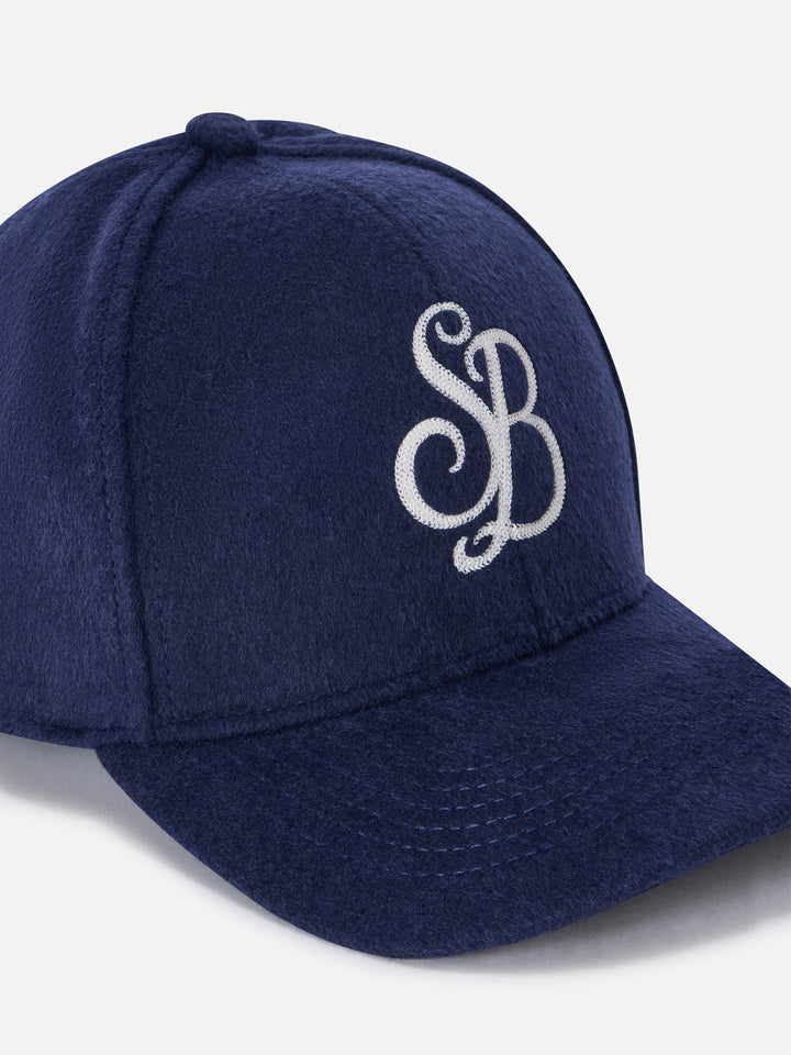 Casquette en feutre bleu marine blue Baseball avec broderie monogramme SB 