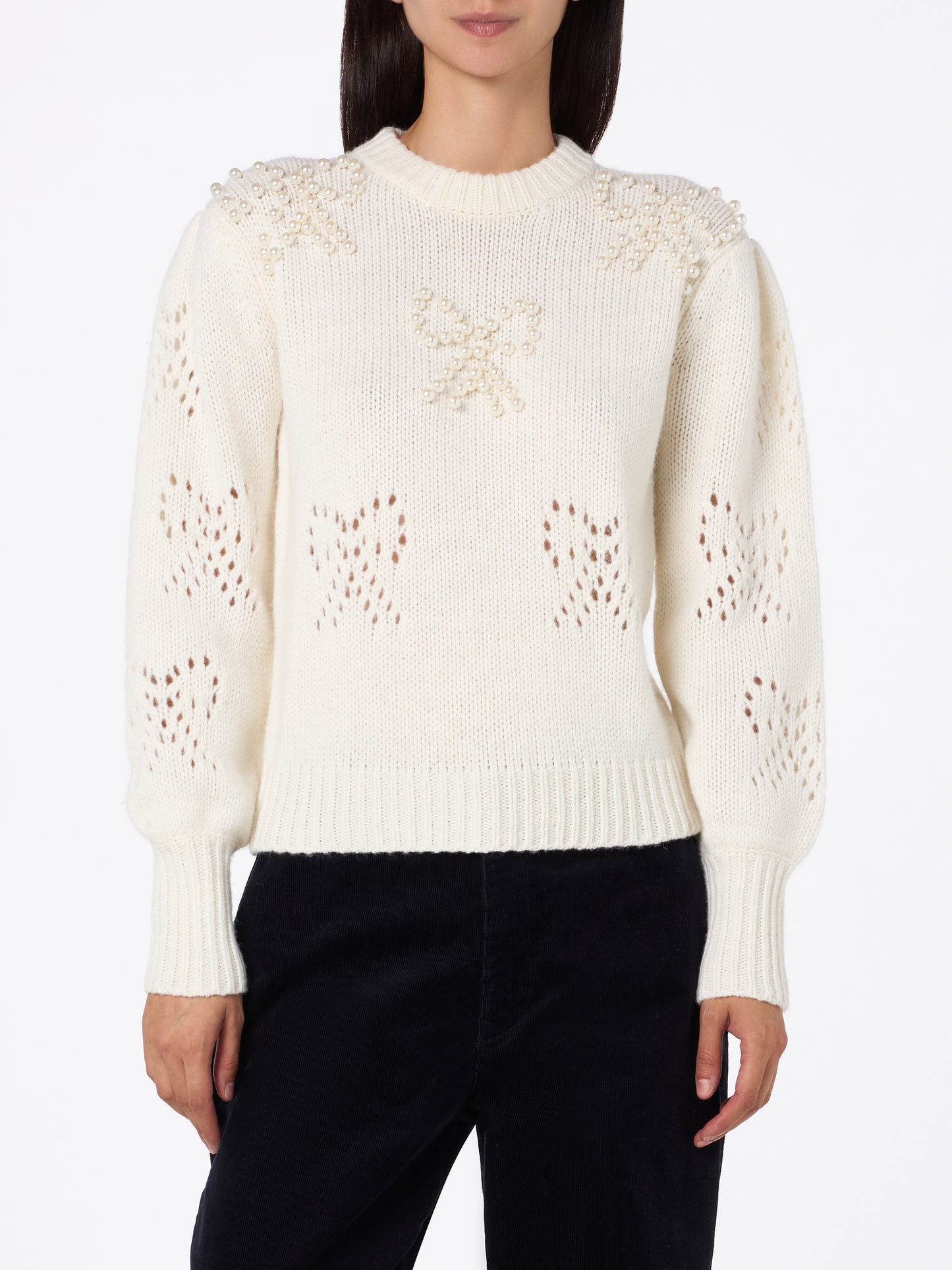 Weißer Damenpullover Bloom mit perlenartigen Perlen