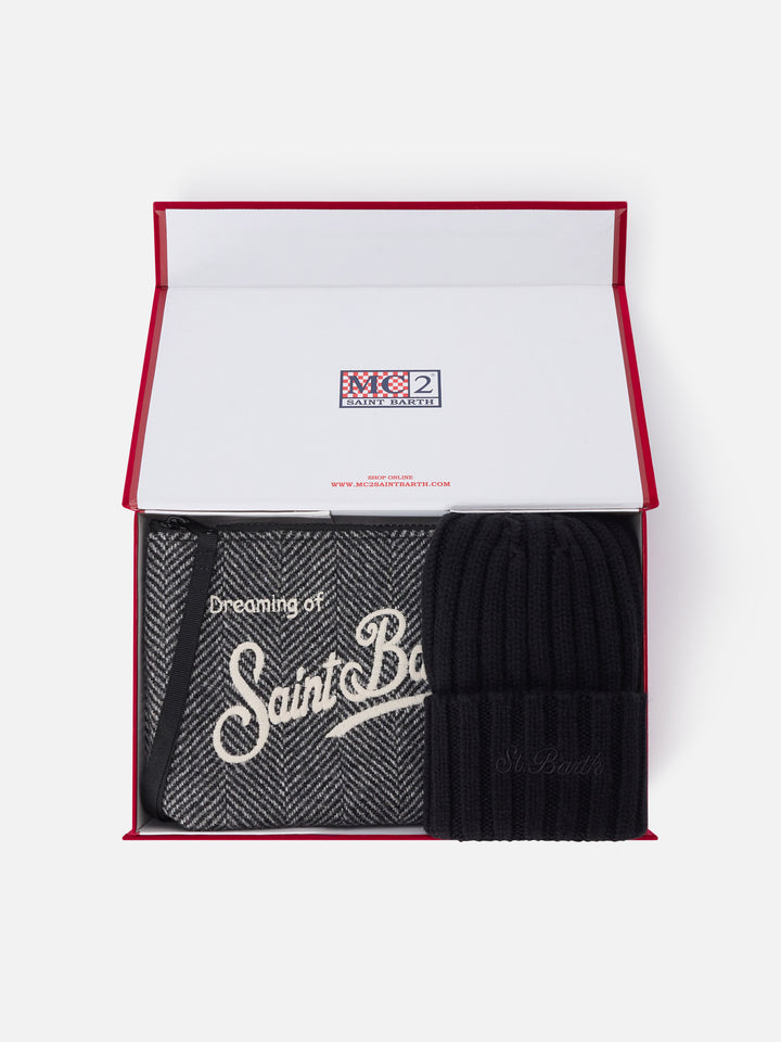 Pochette with herringbone pattern and black beanie set