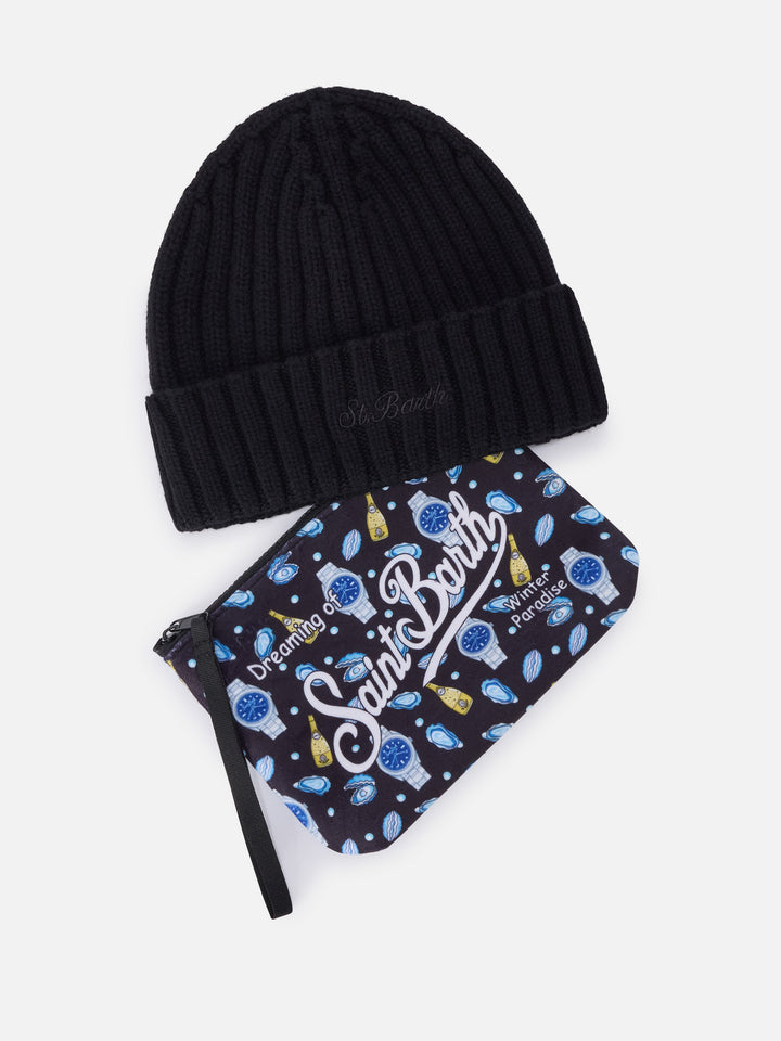 Set mit Pochette mit Austern- und Uhren-Print und schwarzer Beanie 