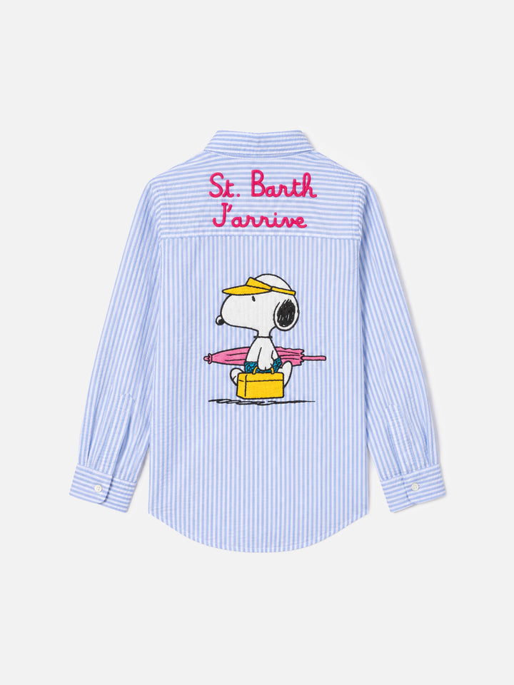 Camisa Mini Brigitte de seersucker a rayas azul claro con estampado de Snoopy | SNOOPY PEANUTS® SPECIAL EDITION 