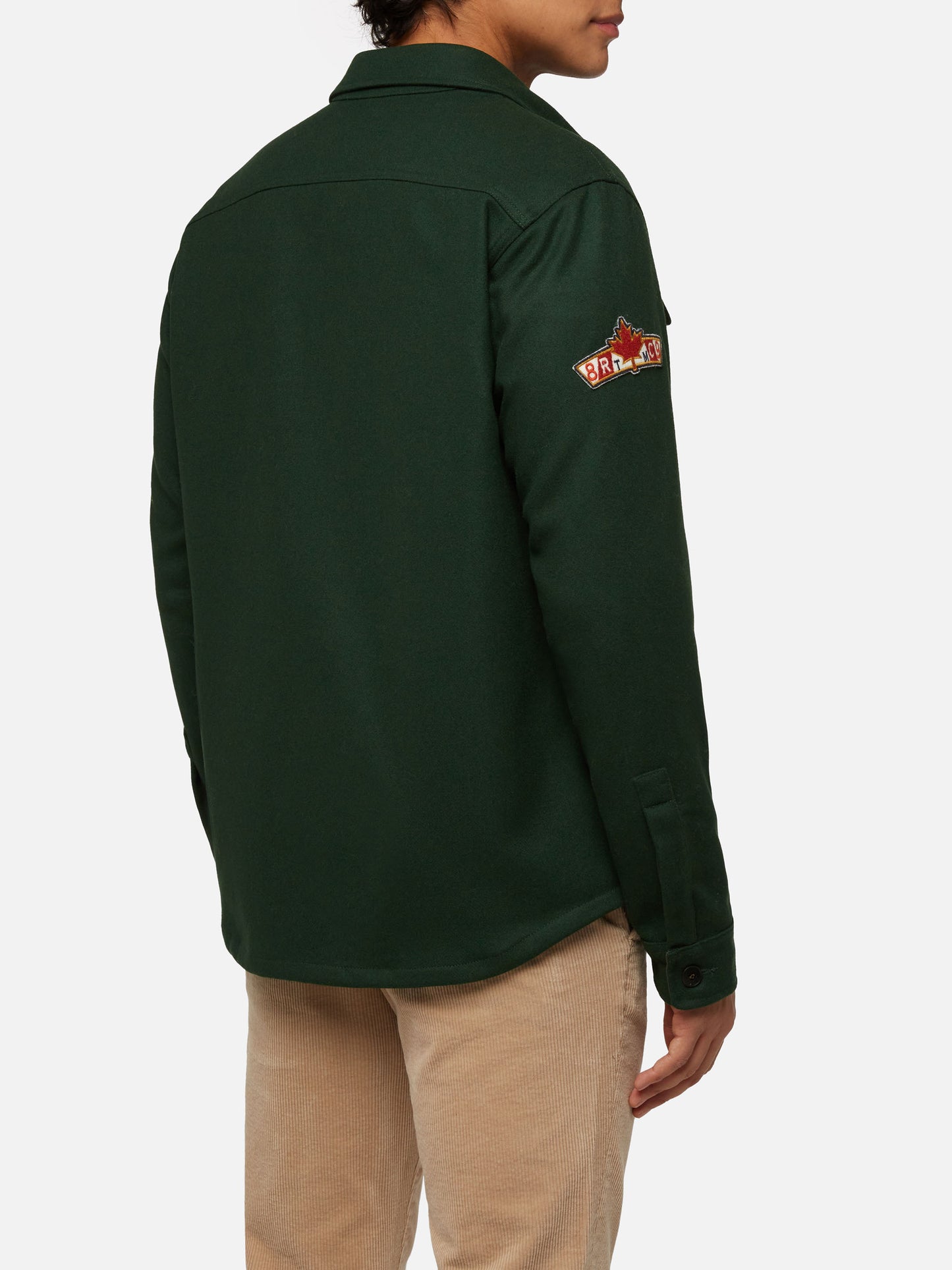 Wolliges grünes Overshirt Burton mit Taschen und Patches