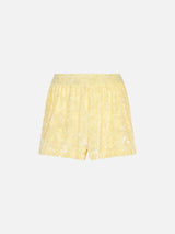 Hellgelbe Chenille-Pull-Up-Shorts für Damen von Cate