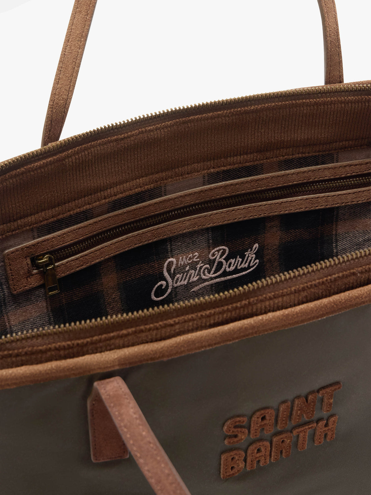 Große gewachste Large City Bag in Military Green mit Logostickerei 