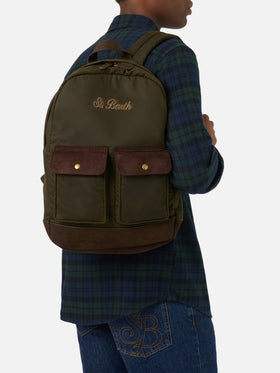 Mochila encerada verde militar Cody con bordado del logo 