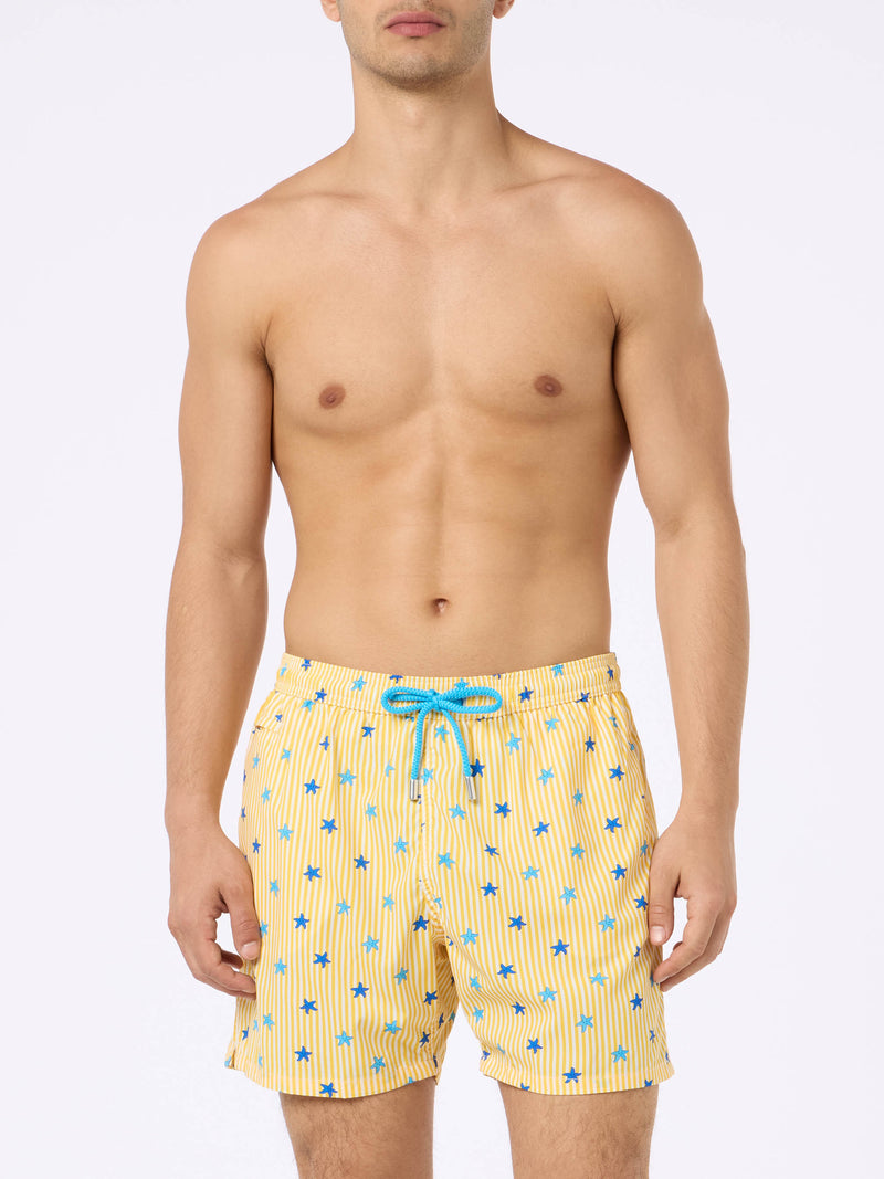 Man Comfort Light swim shorts with starfishes print