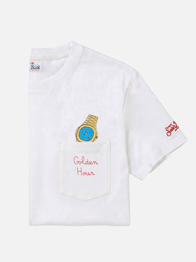 Camiseta Connor de algodón en blanco con bordado Golden hour en el bolsillo 