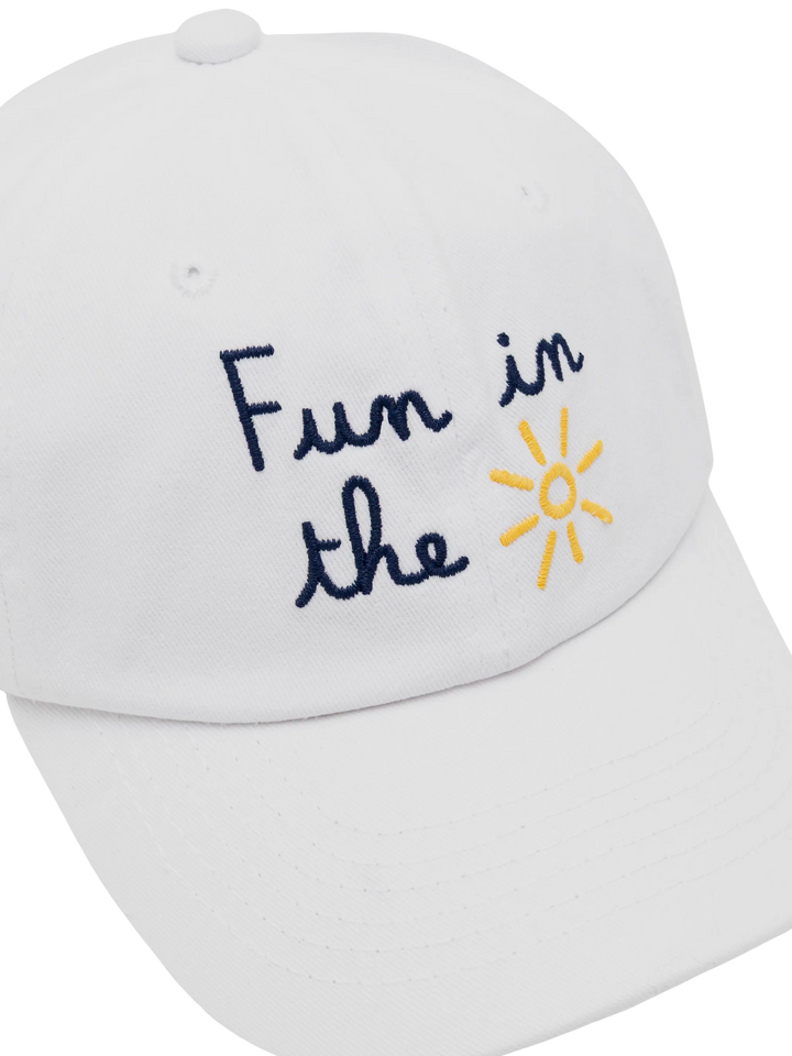 White denim ball cap Baseball Jr with daisy embroidery