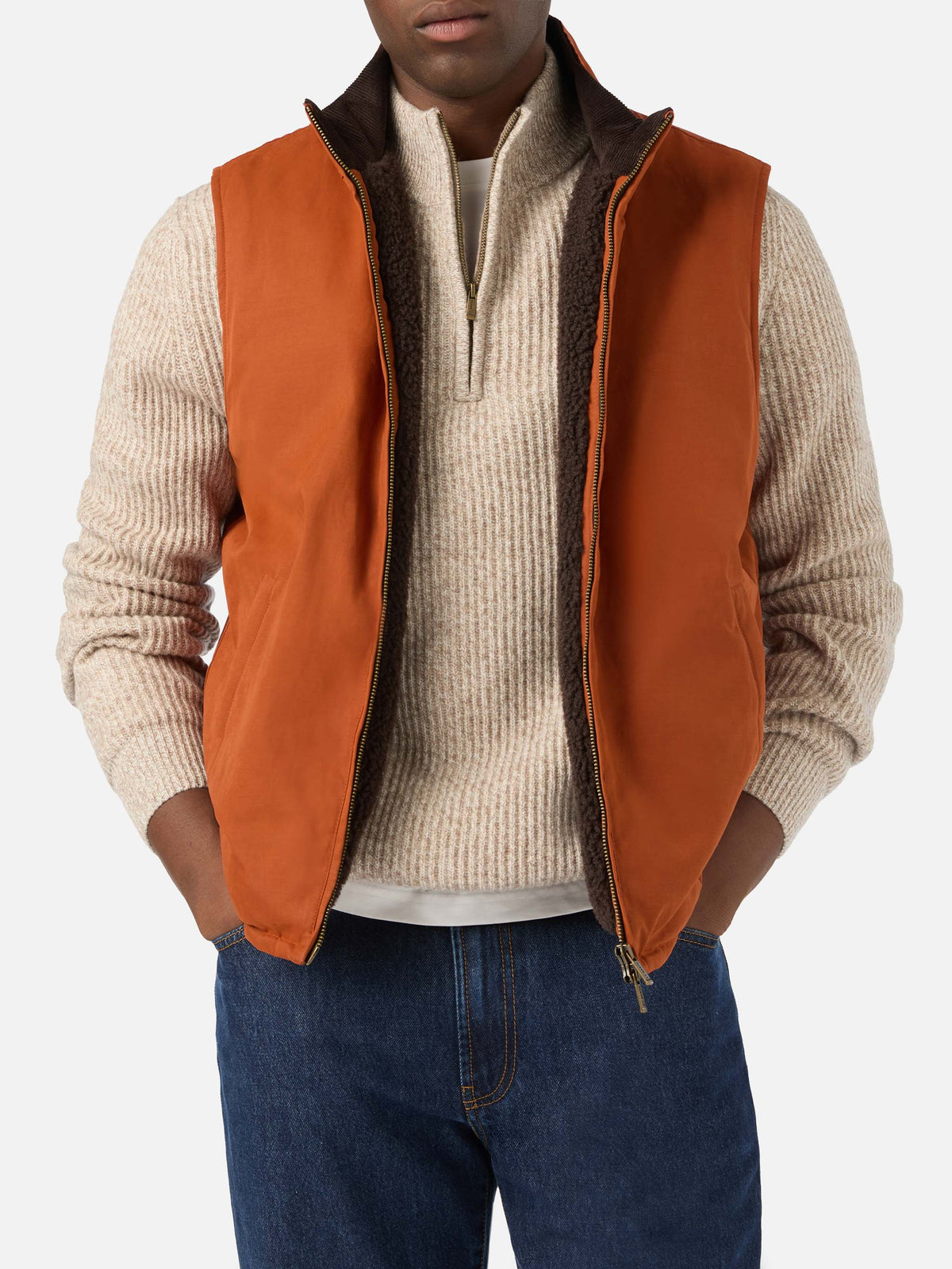Orangefarbene gewachste Edgar-Weste mit Teddyfutter 