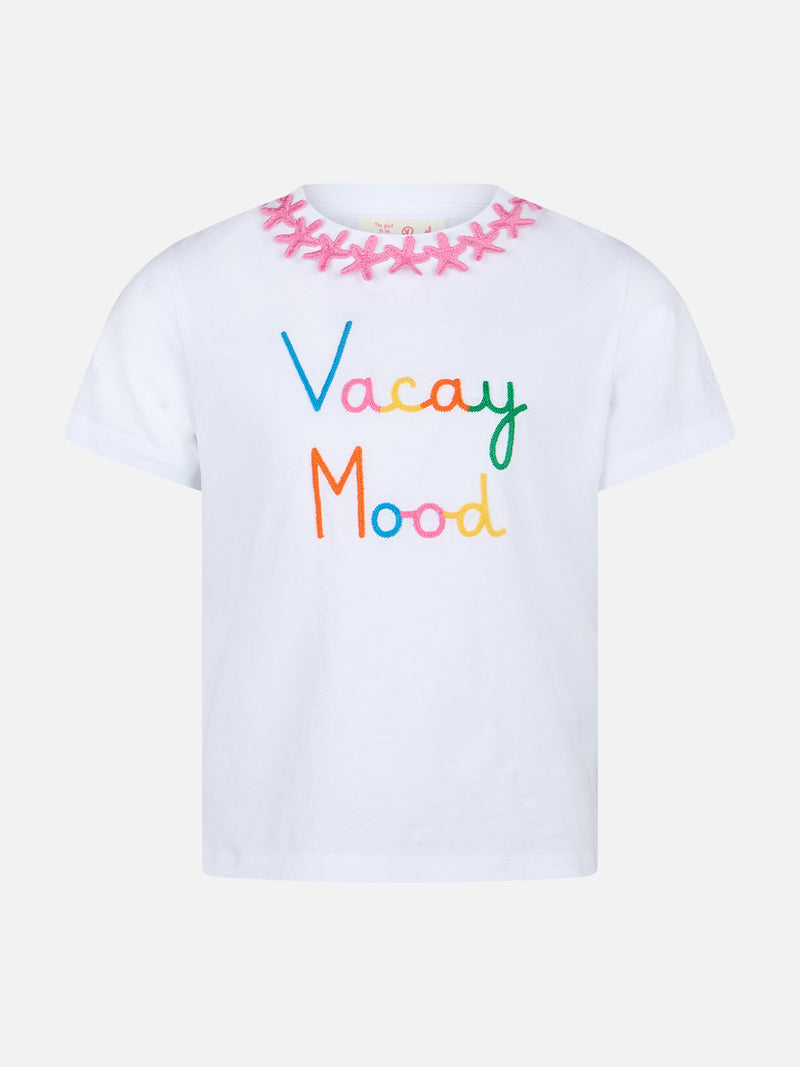 Mädchen-T-Shirt Elly aus Baumwolljersey mit Rundhalsausschnitt und Vacay-Mood-Stickerei