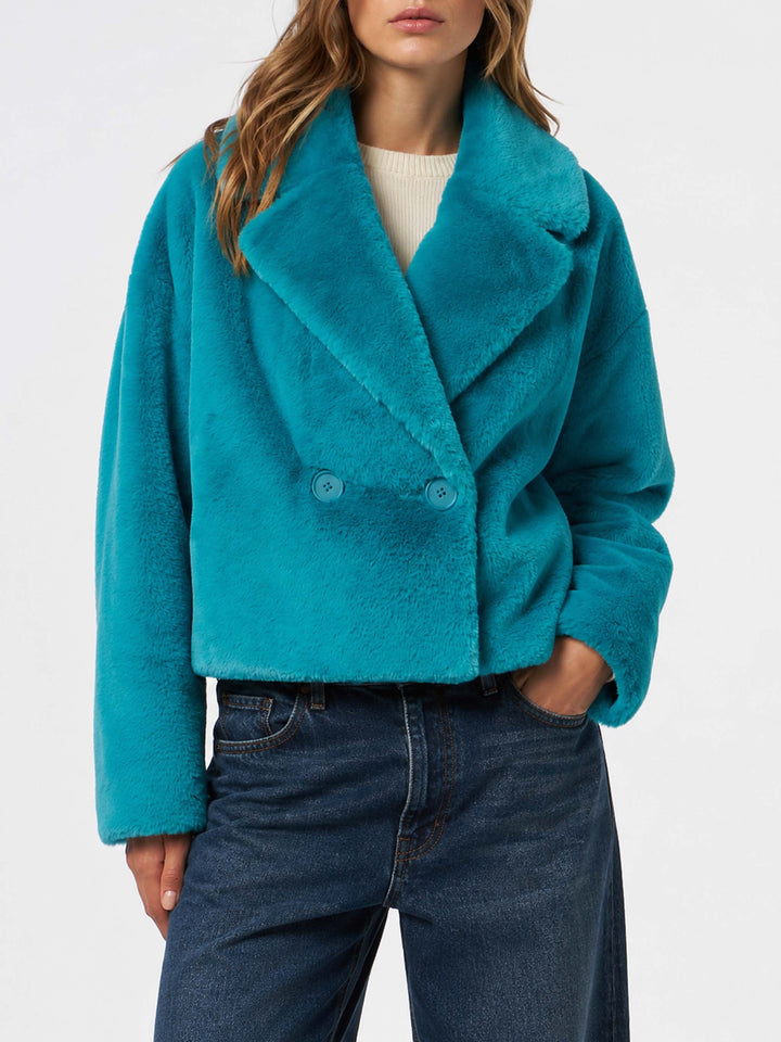 Kurzjacke Emelyn aus teal-farbenem Kunstfell 