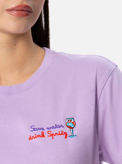 T-shirt da donna girocollo Emilie in jersey di cotone con ricamo Save water drink Spritz