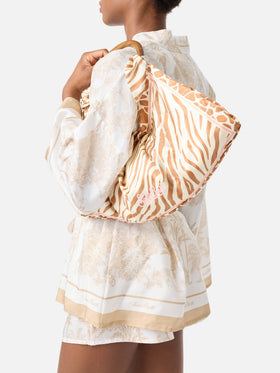 Bolso foulard de seda con asa de madera y estampado animal 