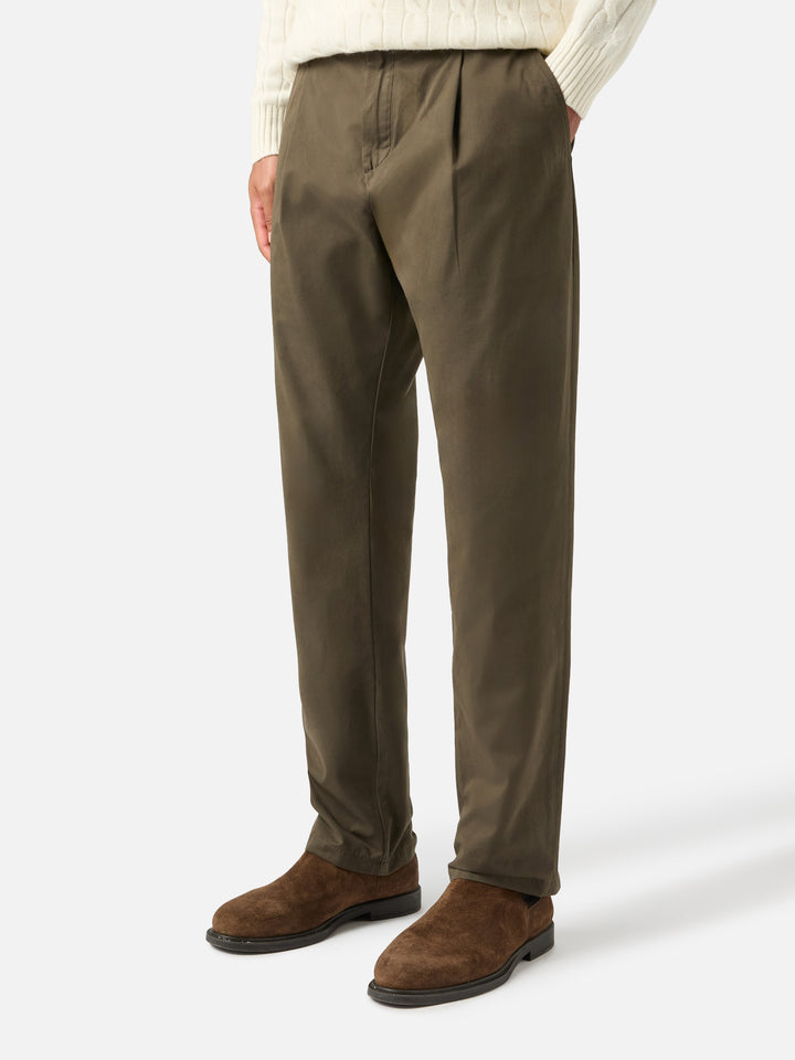 Pantaloni Fuji verde militare cerati