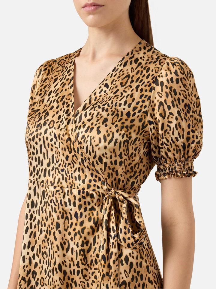 Abito corto da donna con stampa leopardata