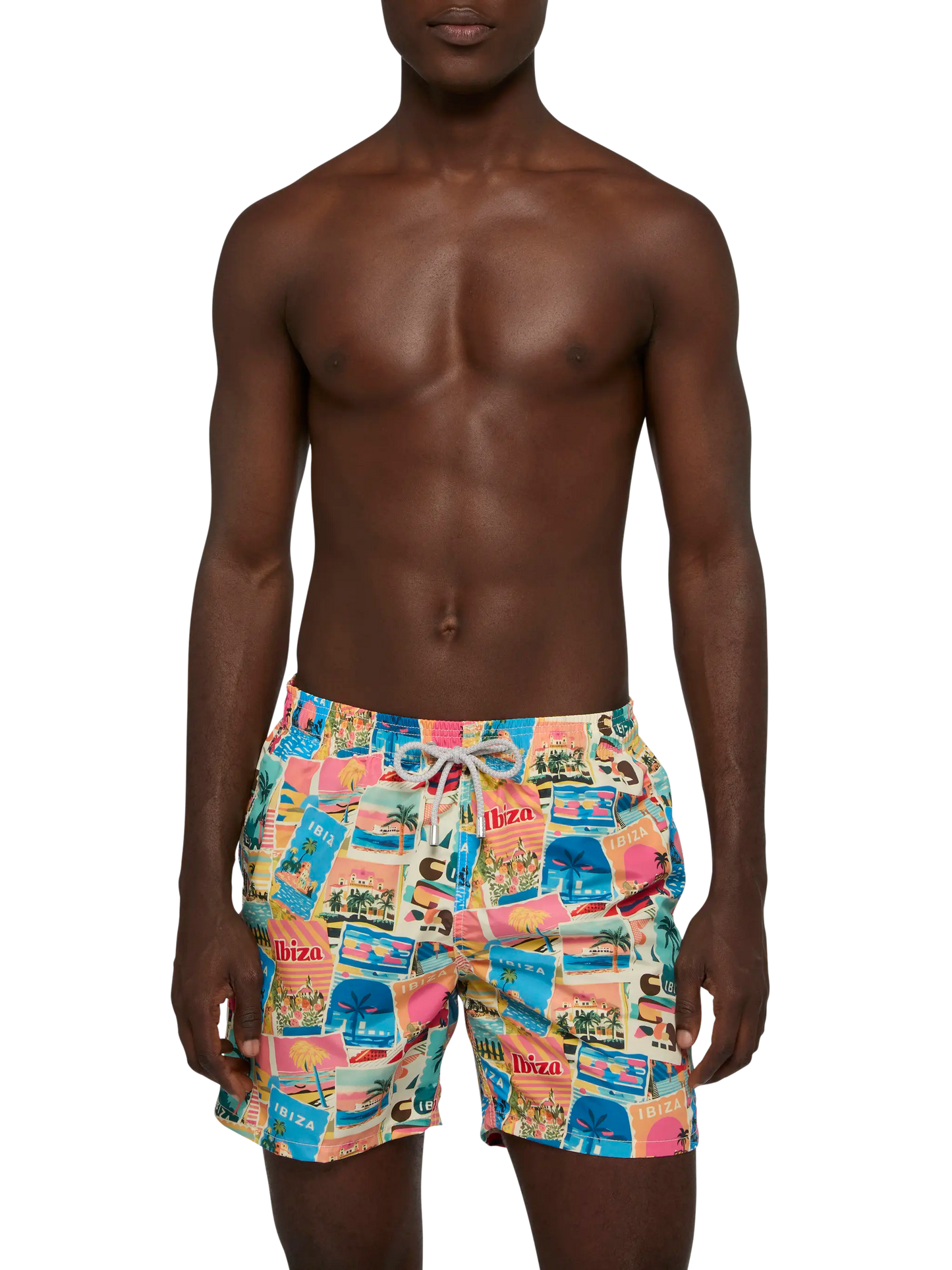 Costume mare lunghezza media Gustavia con stampa cartolina Ibiza | AI CO-CREATED DESIGN BY RICKDICK - POWERED BY RED-EYE