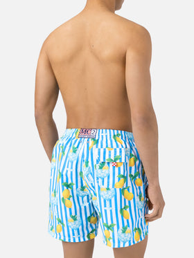 Bañador corto a rayas Gustavia con estampado de gin tonic y limón 