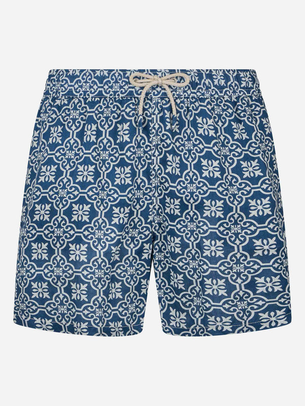 Mittellange Herren-Badeshorts Gustavia aus Leinen mit Majolika-Print