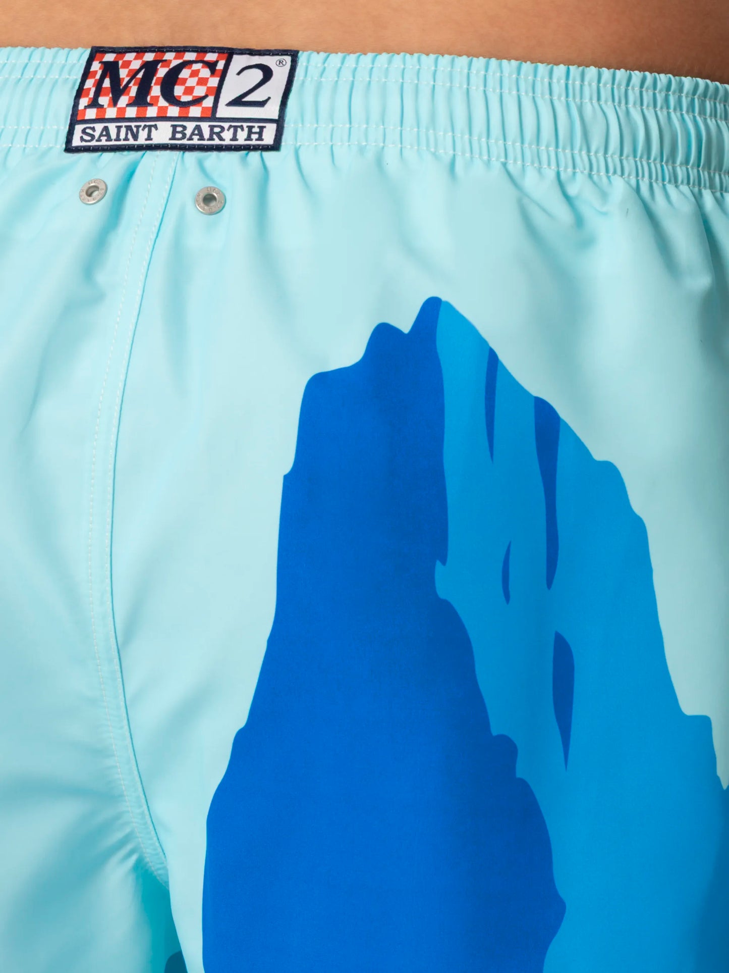 Mittellange Badeshorts Gustavia mit platziertem Ibiza-Postkartendruck
