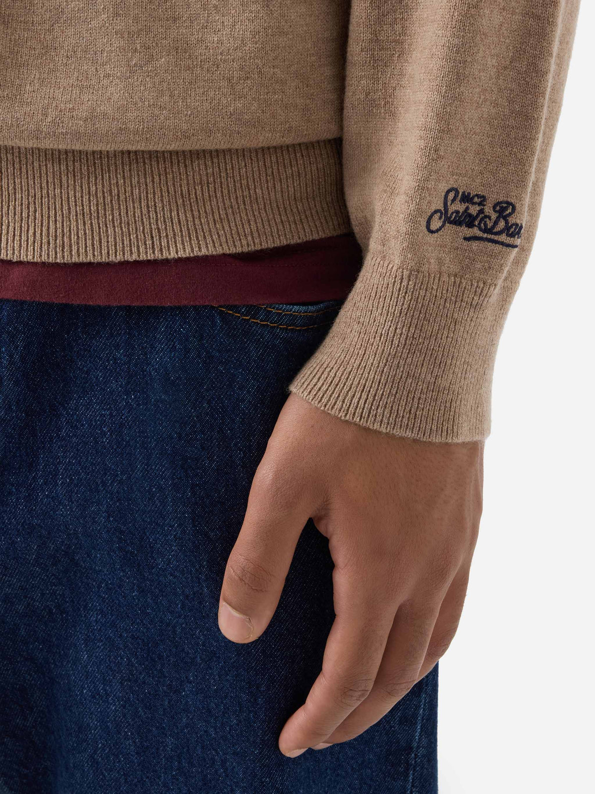 Jersey de cuello redondo Beige Heron en mezcla ligera de lana y cachemir con bordado Gintleman 