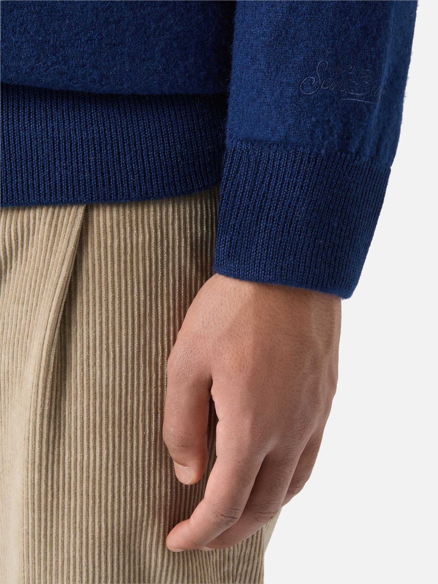 Herren-Strickpullover mit Rundhalsausschnitt und Day Off-Stickerei