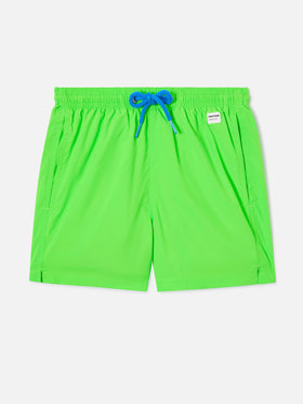 Short de bain garçon en tissu léger vert fluo Jean Lighting Pantone | PANTONE® SPECIAL EDITION 