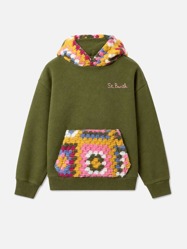 Sudadera con capucha verde Jeune Jr con motivo de crochet 