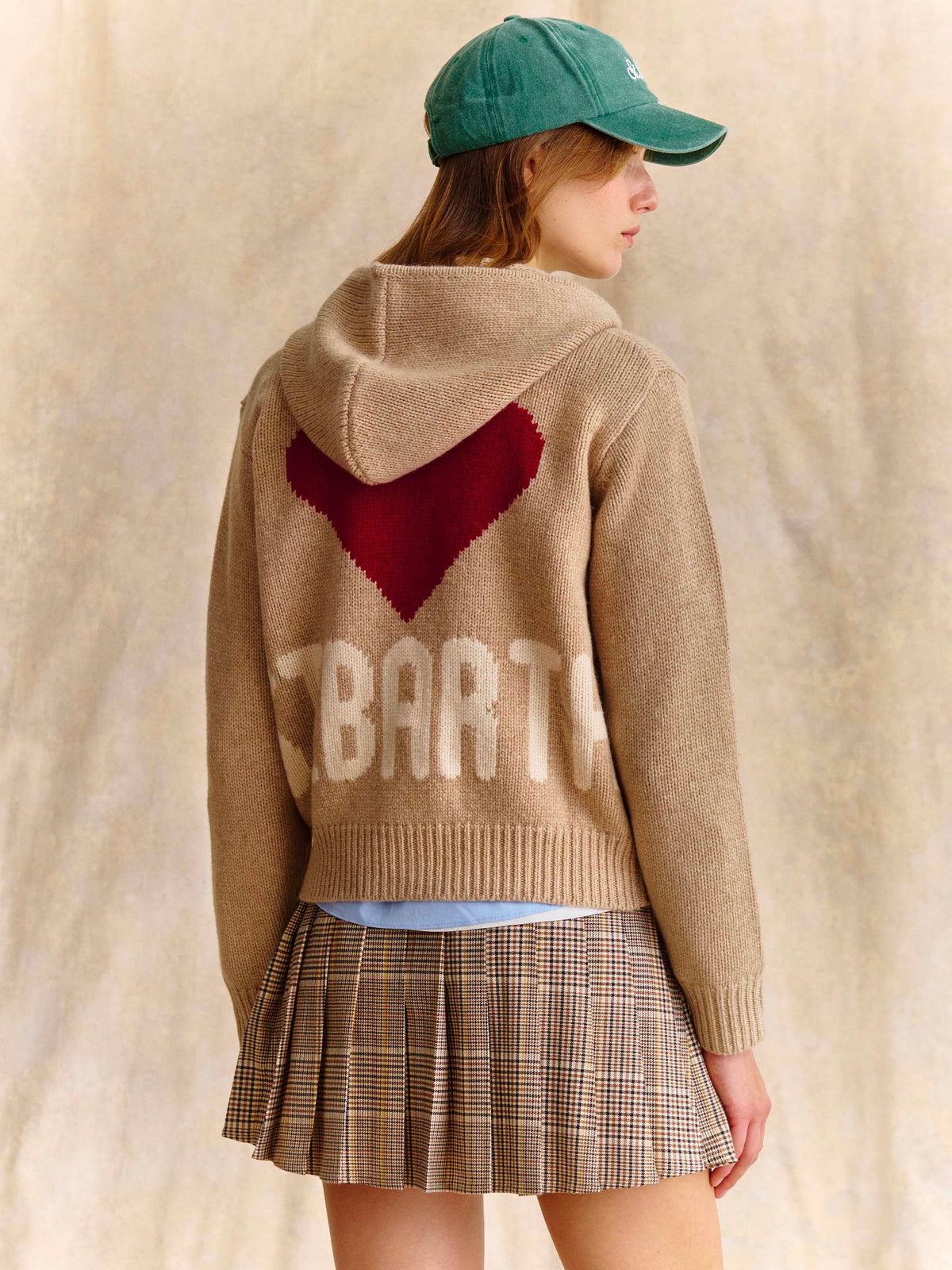 Beiger Kyla Kapuzenpullover aus Wollstrick mit St. Barth Intarsie 
