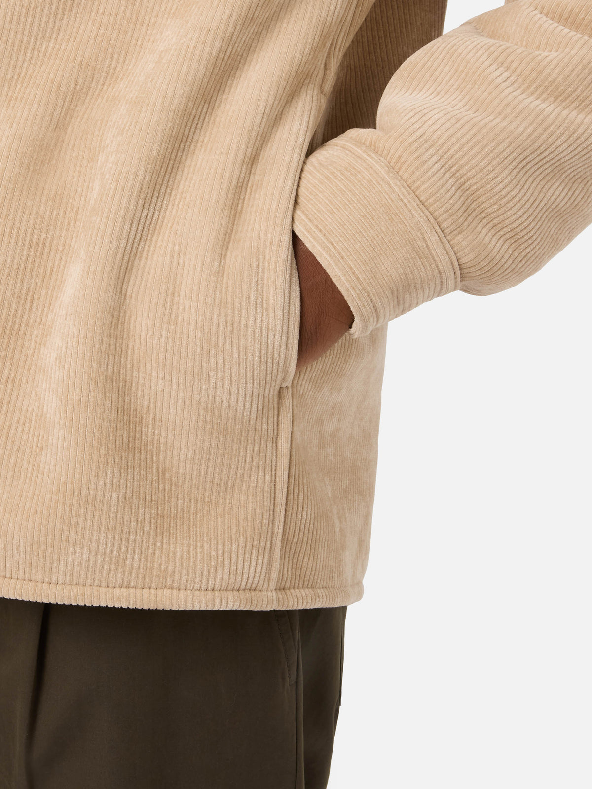 Overshirt Landeck beige in velluto a costine con fodera in teddy