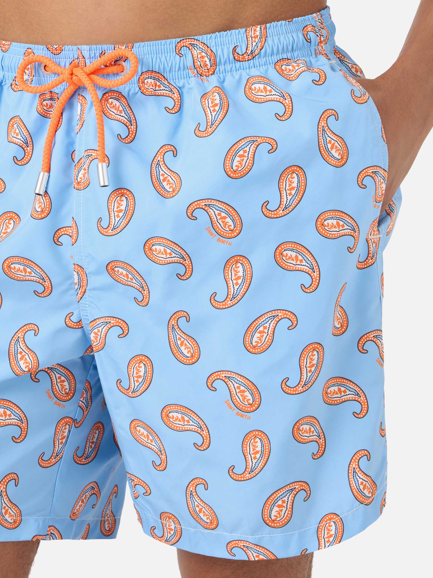 Lighting swim shorts with paisley print