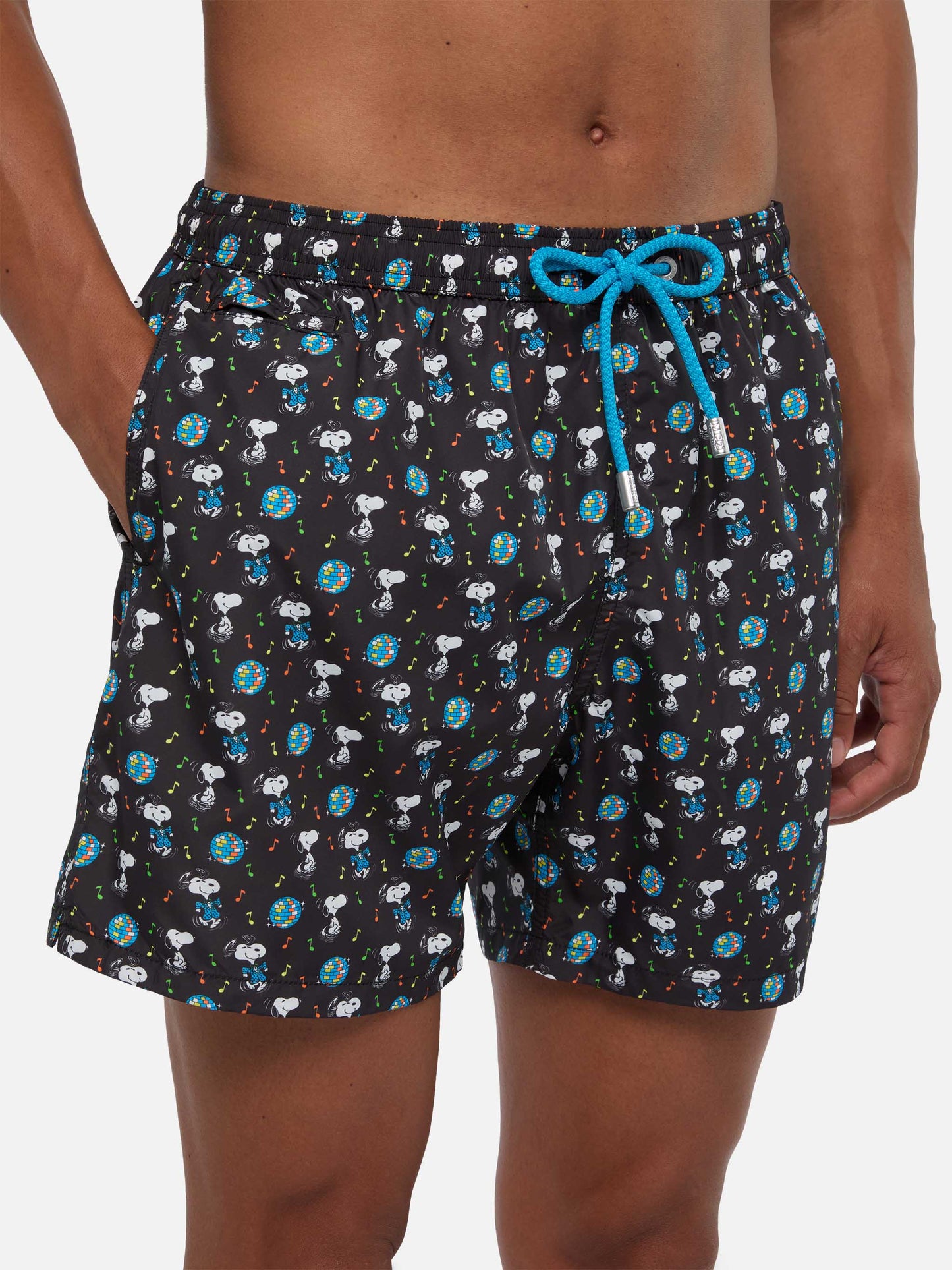 Costume da bagno da uomo in tessuto leggero con stampa Snoopy| Edizione speciale Peanuts®