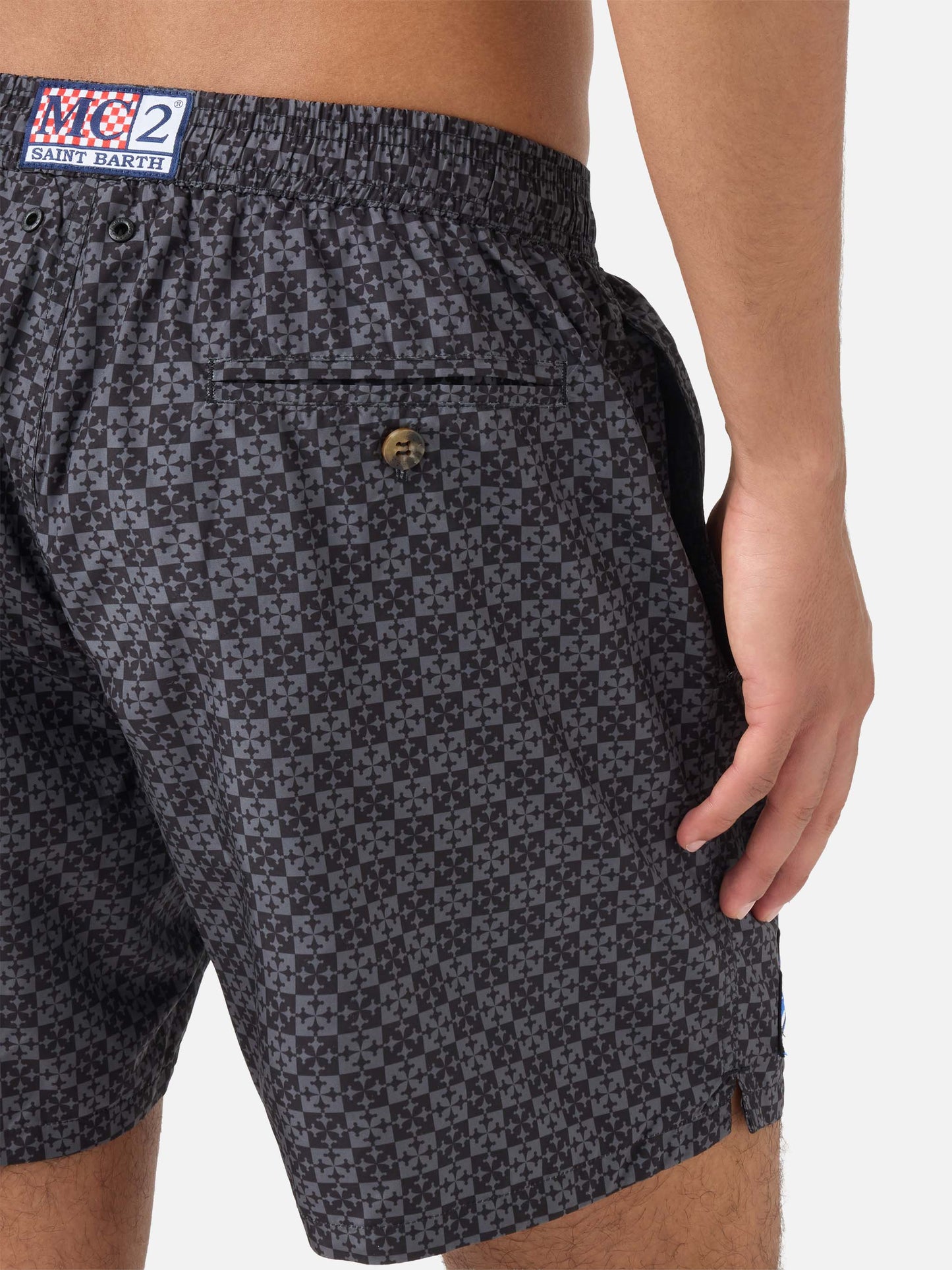 Schwarze Lighting Micro-Badeshorts mit Pisa SC Croce-Print | PS SC SPECIAL EDITION 