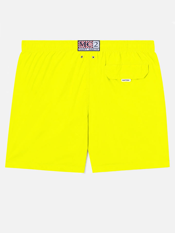 Bañador corto Lighting Pantone amarillo flúor en tejido técnico elástico | Edición Especial 